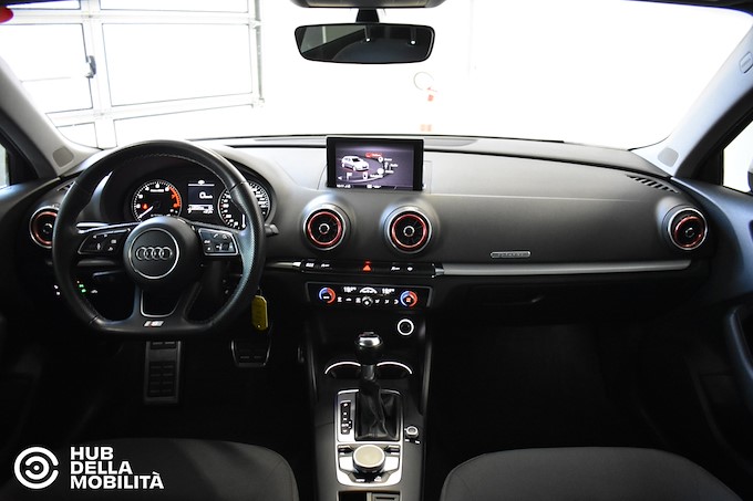 AUDI A3 SPB 30 g-tron S tronic Admired